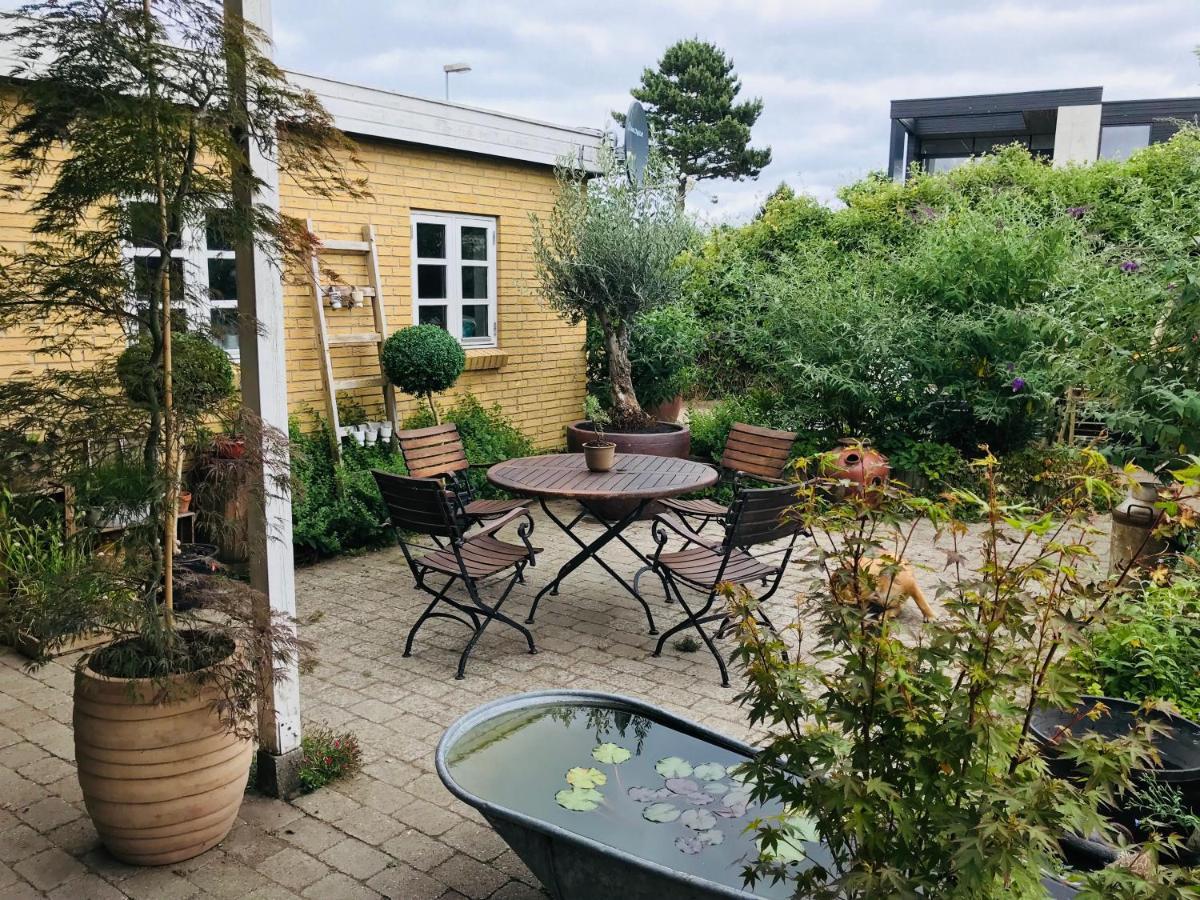 Feriehus Med Havudsigt Spodsbjerg Exterior foto